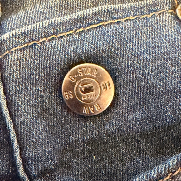 LIKE NEW G-Star Arc 3D Mid Skinny Jeans in Color: Dark Aged (Size:  W24 L28) - Picture 8 of 10